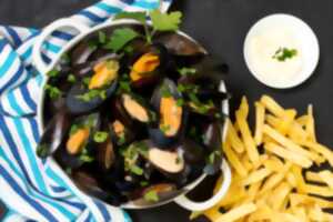 Repas moules-frites par le Comité des fêtes