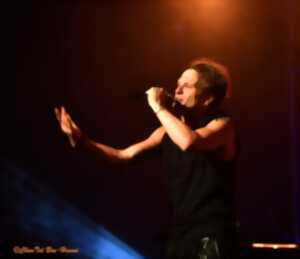 photo Spectacle : Jérémie Bossone en concert avec Benjamin Bossone aux claviers
