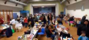 photo Vide grenier du tennis club de table