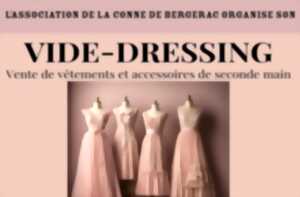 photo Vide dressing vêtements femmes