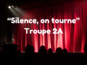 Théâtre: Silence on tourne