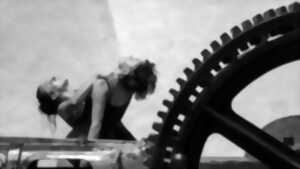 Performance WOMB par la Compagnie Sauvage