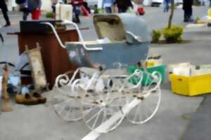photo Vide grenier à Thonac