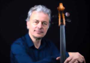 photo Festival de la Vézère: Raphaël Pidoux, violoncelle (Pans de Travassac)