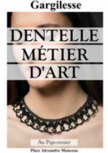 photo Exposition Dentellière et Mosaïste de perles