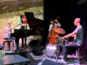 photo JAZZ AU CAVEAU -BENJAMIN THIÉBAULT TRIO