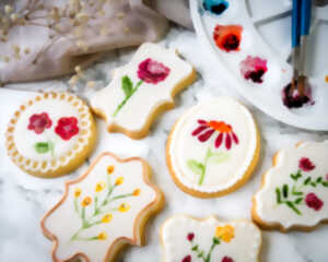 photo Atelier adulte : Initiez-vous à la peinture sur biscuit