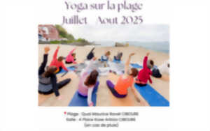 photo Cours de yoga sur la plage
