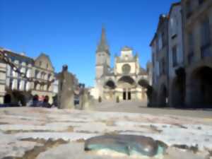 photo Lectures sur cour dans un lieu secret de Bazas