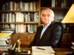 photo Conférence avec José María Vélasquez Gaztelu