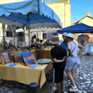 photo Marché de créateurs à Beaulieu sur Dordogne