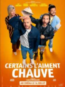 photo Cinéma - Certains l'aiment chauve