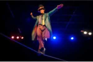 photo Cirque, marionnette et musique : Le chapelier fou
