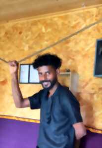 photo Massage Indien Chavutti Thirumal