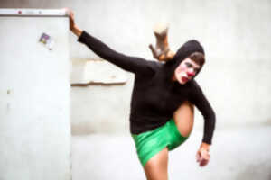 photo Théâtre clownesque et acrobatique